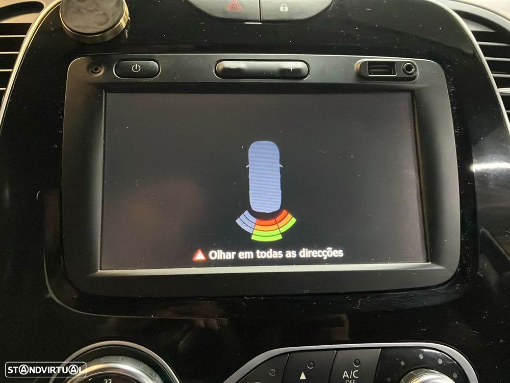 Renault Captur 1.5 dCi Exclusive EDC - 15
