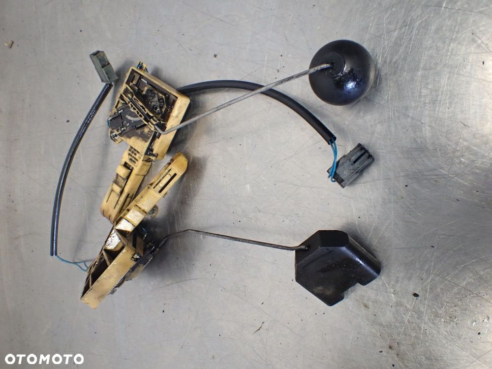 POMPA PALIWA VOLKSWAGEN TOUAREG 5.0 7L6919679C   7L6919088   7L6919679B - 6