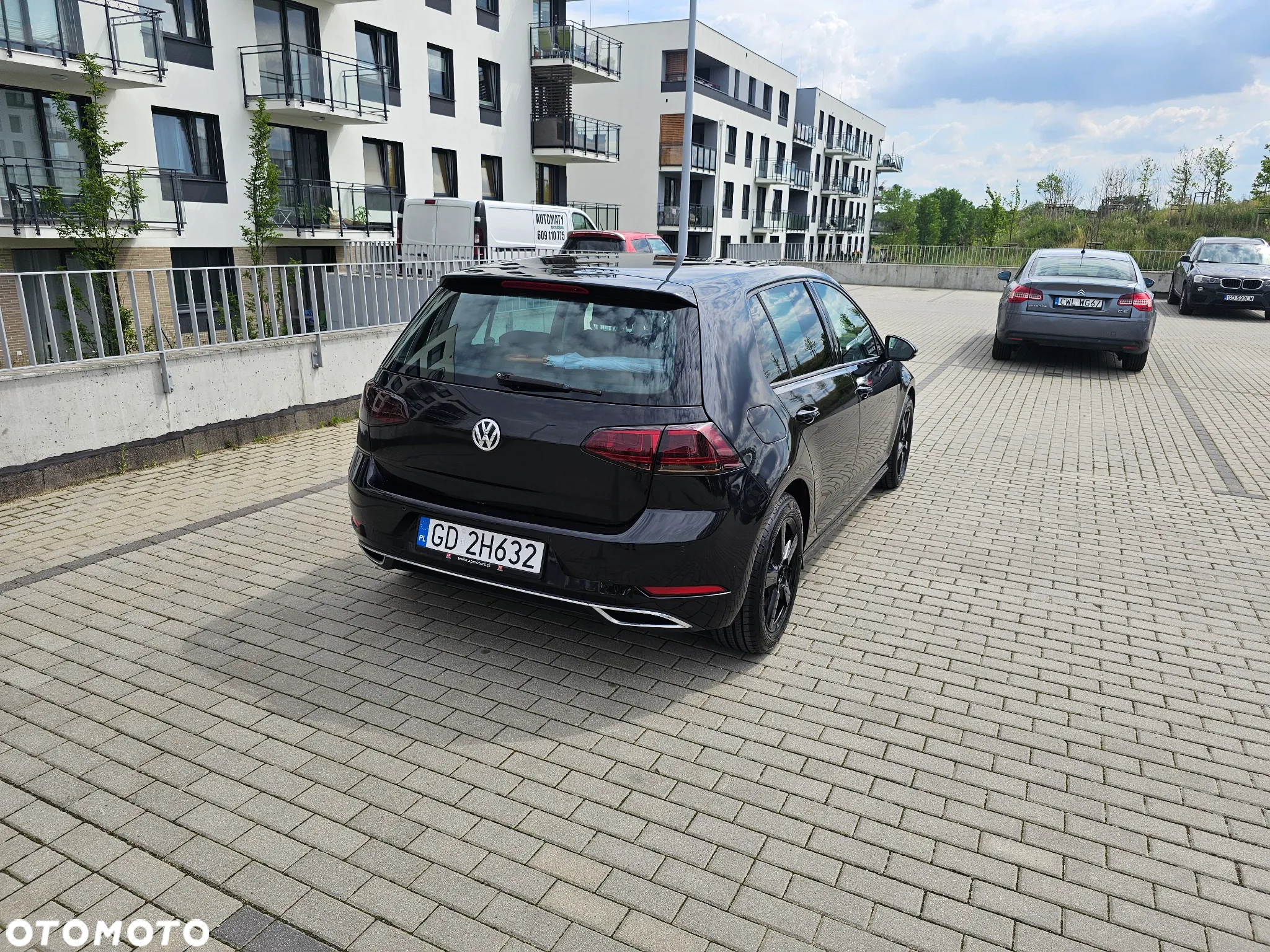 Volkswagen Golf - 6
