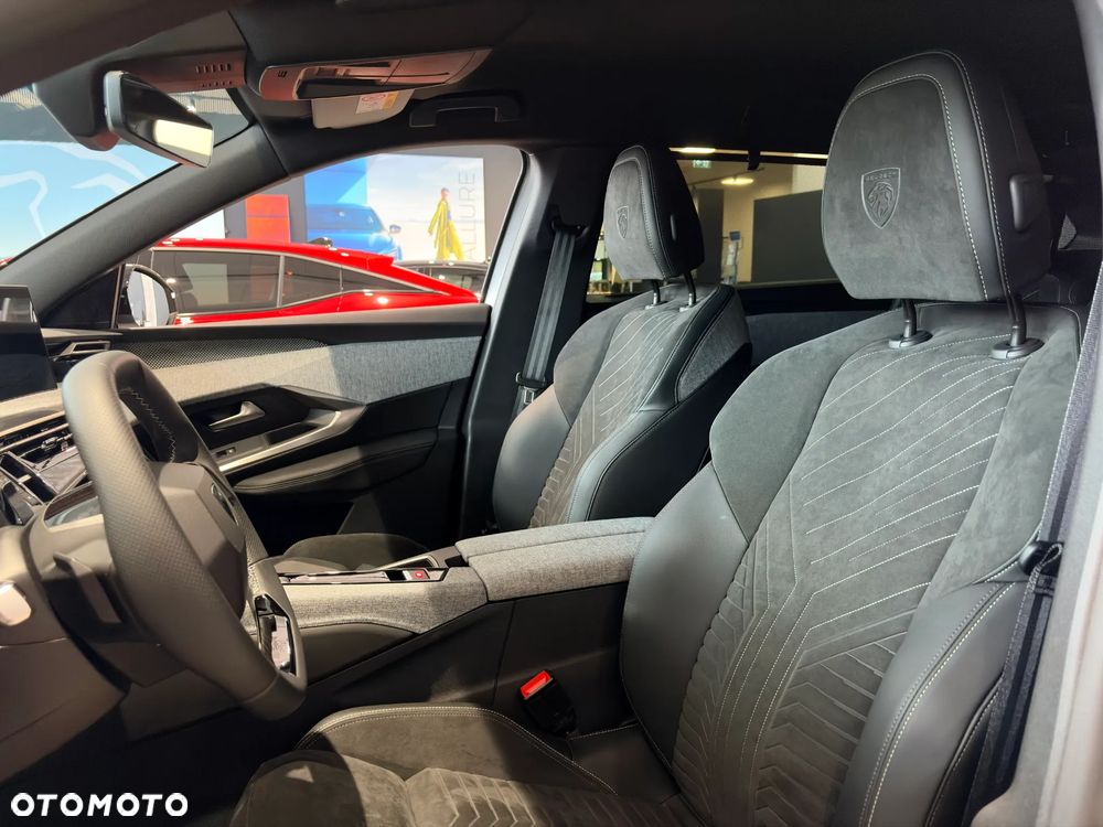Peugeot 5008 1.2 PureTech mHEV GT Exclusive S&S e-DCS6 - 22