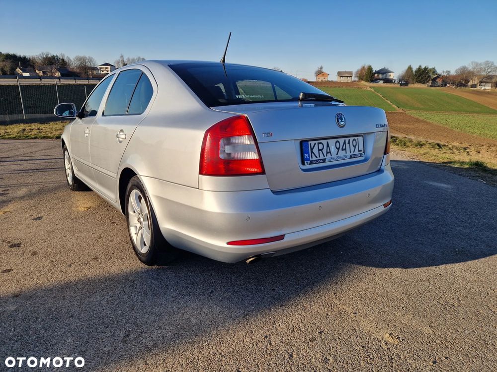 Skoda Octavia 2.0 TDI DPF Elegance - 11