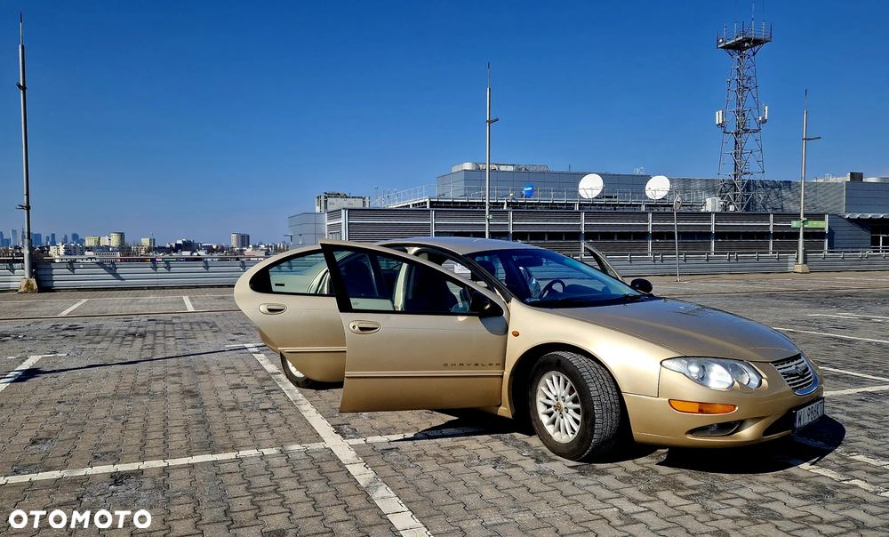 Chrysler 300M - 10