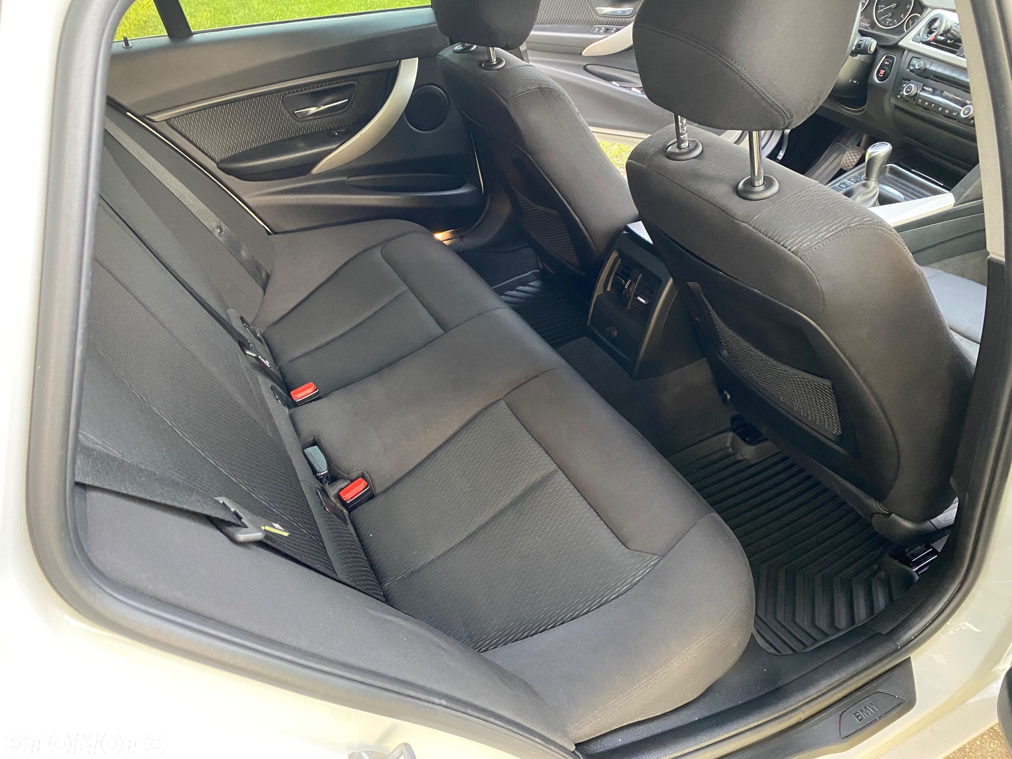BMW Seria 3 318d - 18