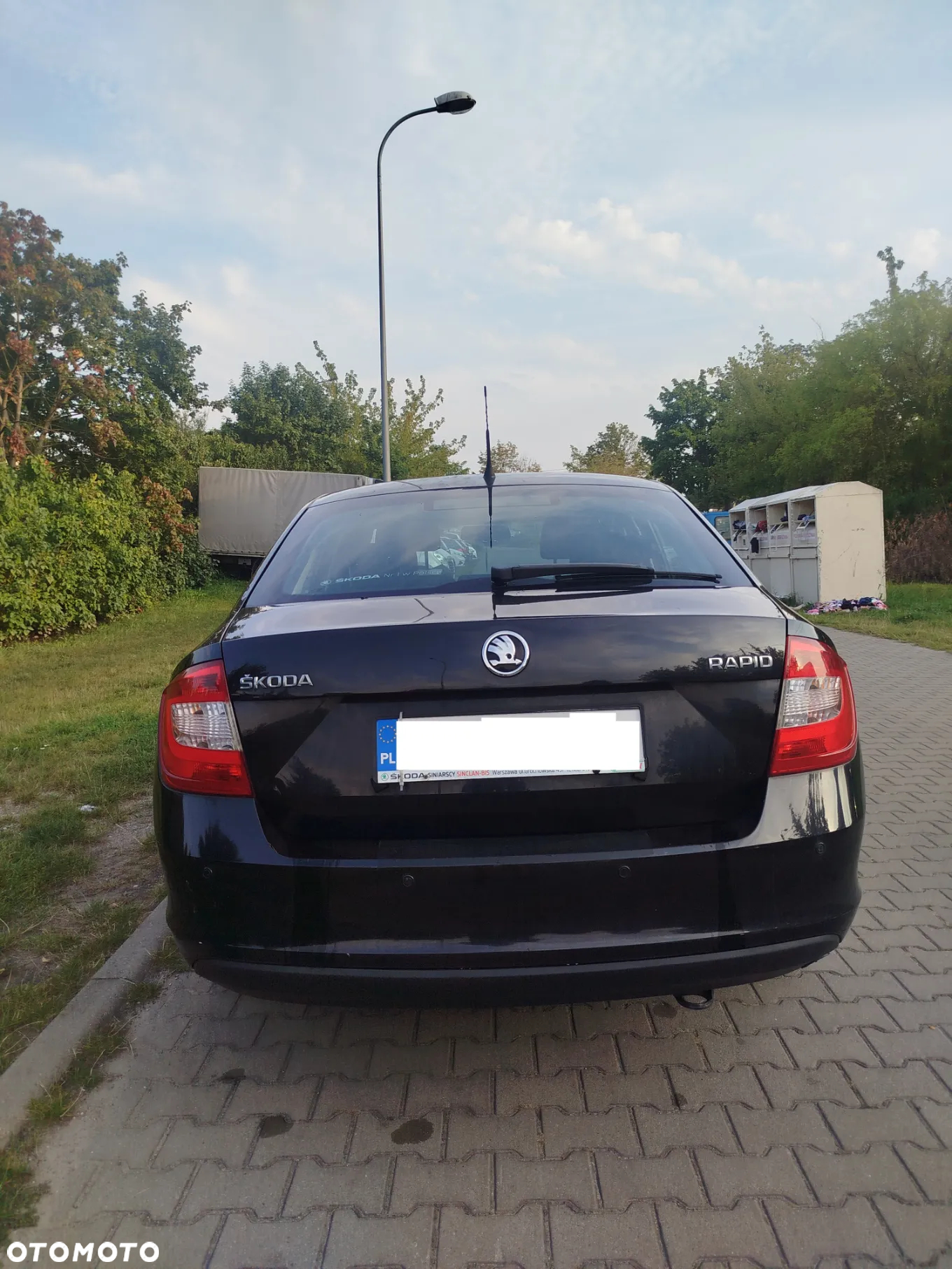 Skoda RAPID 1.2 Active - 8