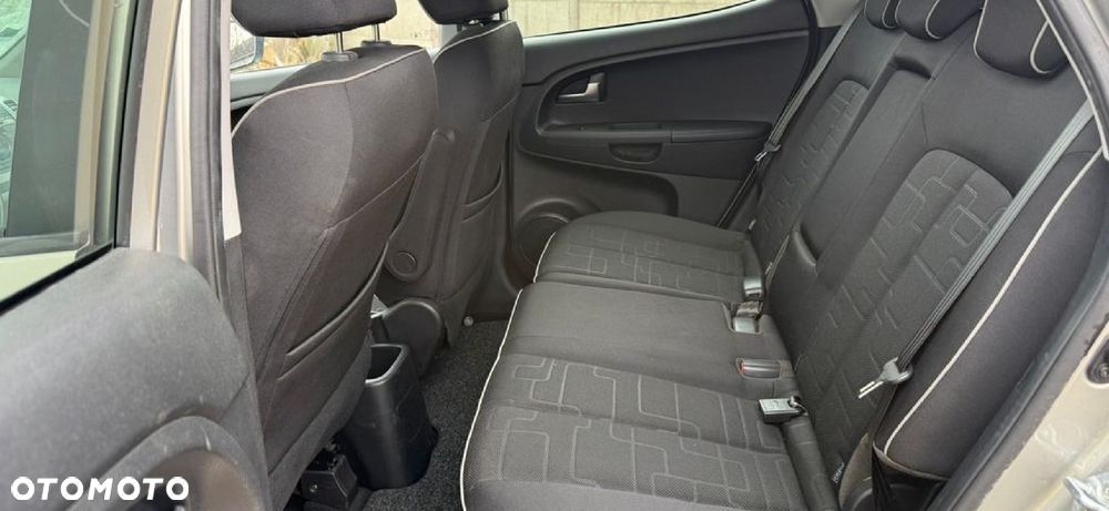 Kia Venga 1.6 CVVT Dream-Team Edition - 18
