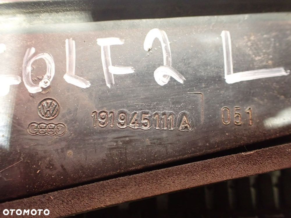 LAMPA LEWA TYLNA VOLKSWAGEN GOLF II LIFT  191945257   191945111A - 10