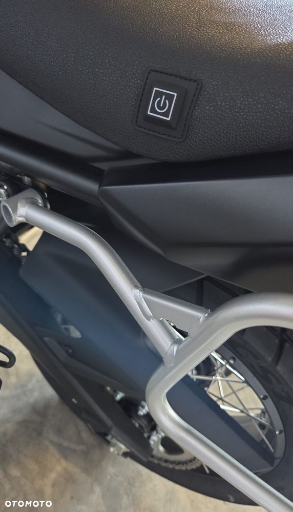 CFMoto 700MT - 7