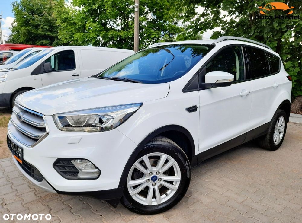 Ford Kuga 1.5 EcoBoost 2x4 Titanium - 3