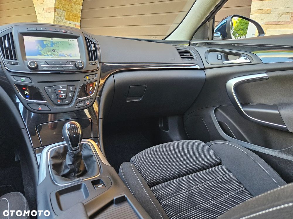 Opel Insignia 1.6 T Cosmo S&S EU6 - 25