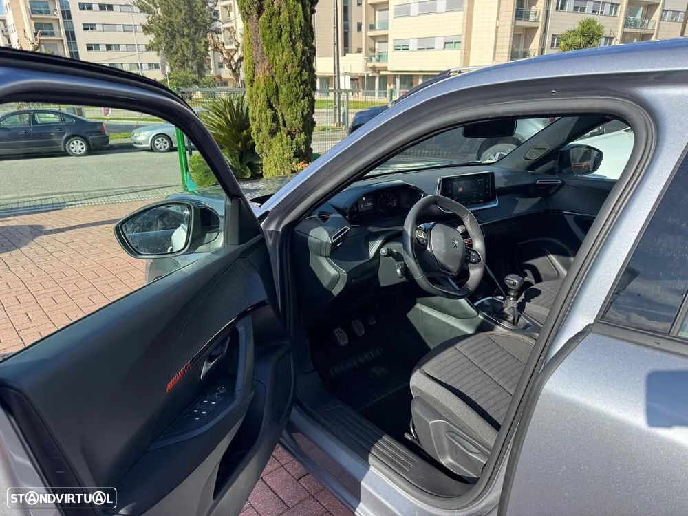 Peugeot 2008 1.2 PureTech Style - 7