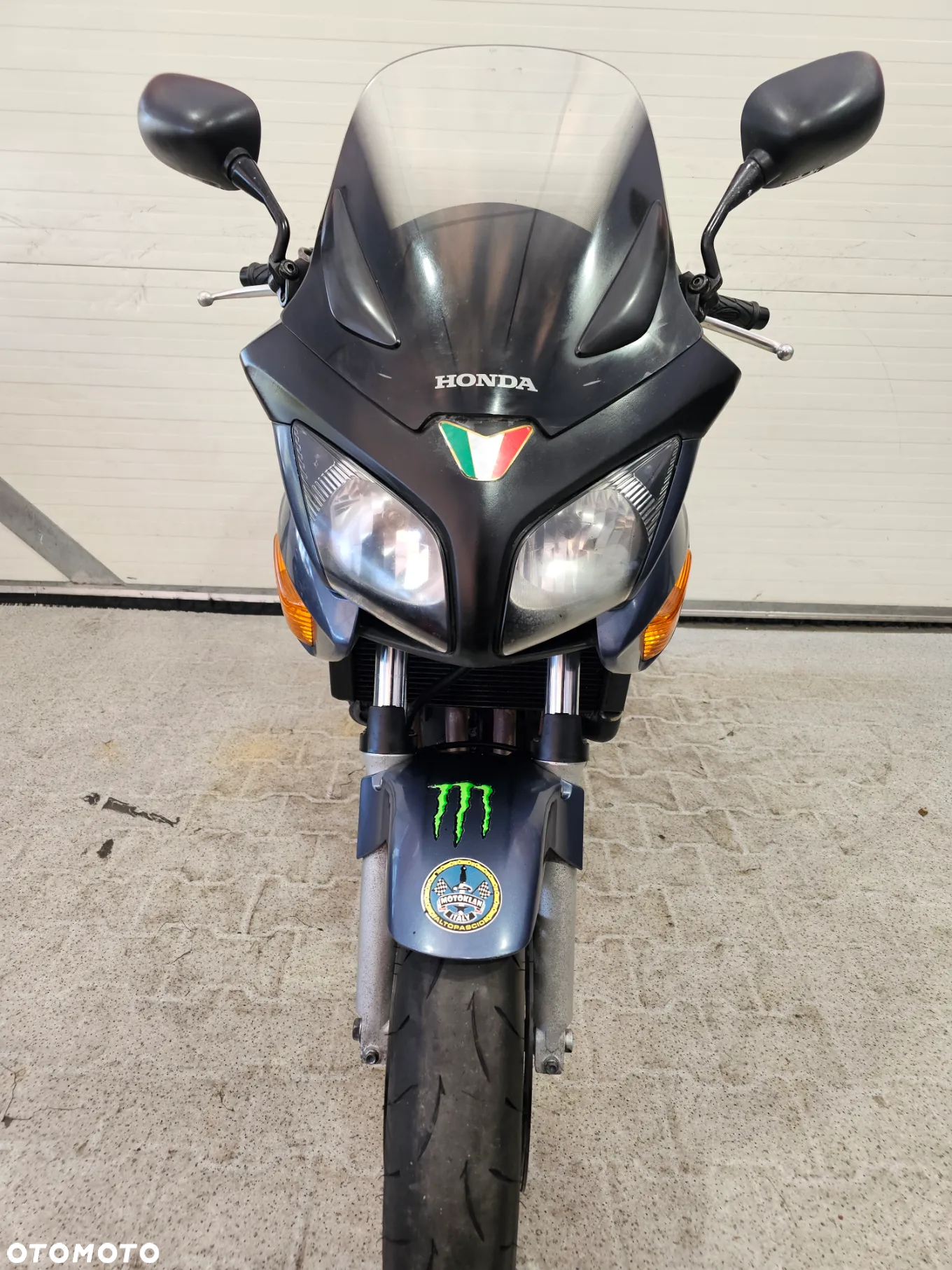 Honda CBF - 14