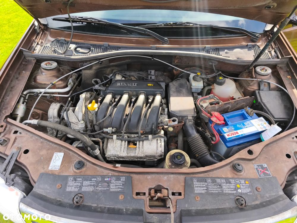 Dacia Duster 1.6 Laureate 4x4 - 24