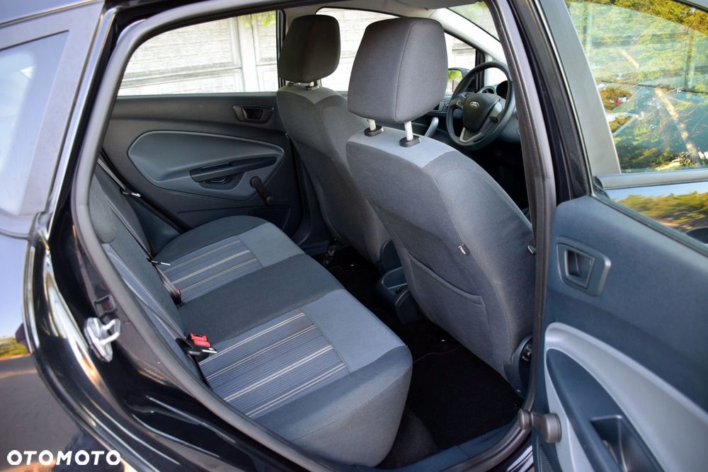 Ford Fiesta 1.25 Trend - 14