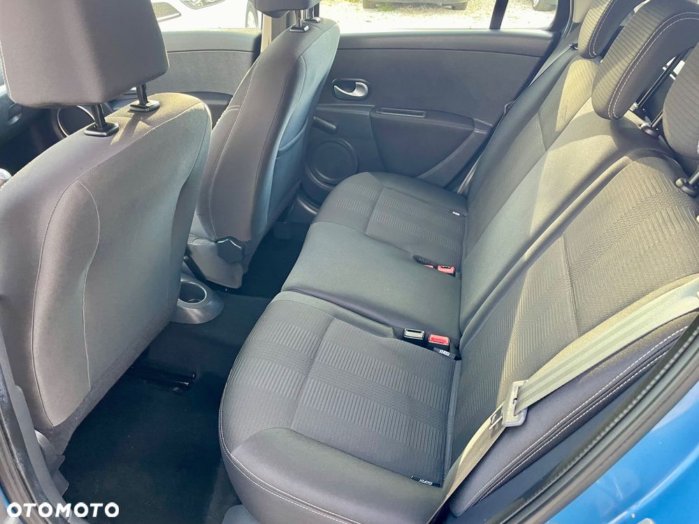 Renault Clio 1.2 16V 75 Dynamique - 28