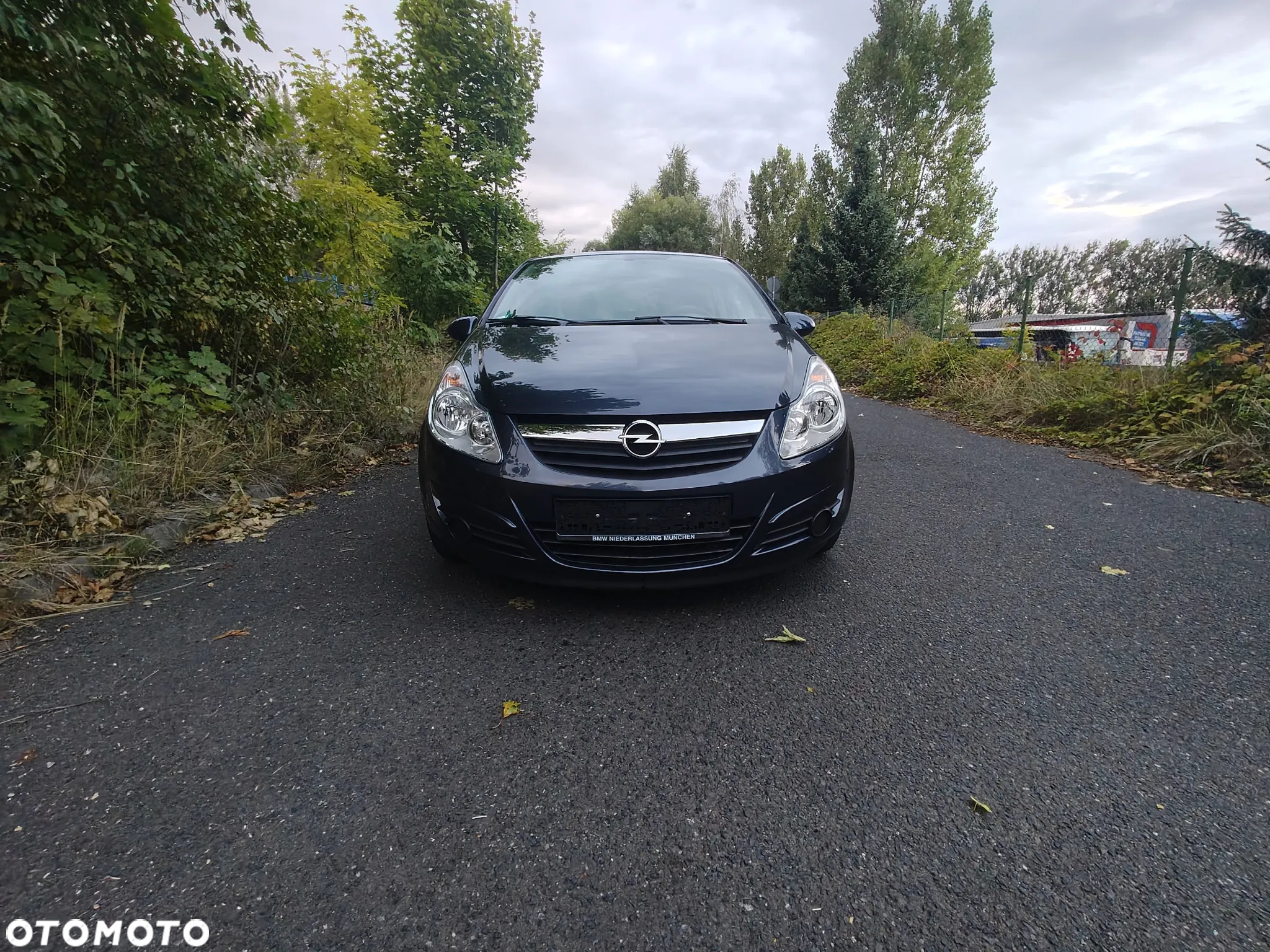 Opel Corsa 1.2 16V Easytronic Cosmo - 2