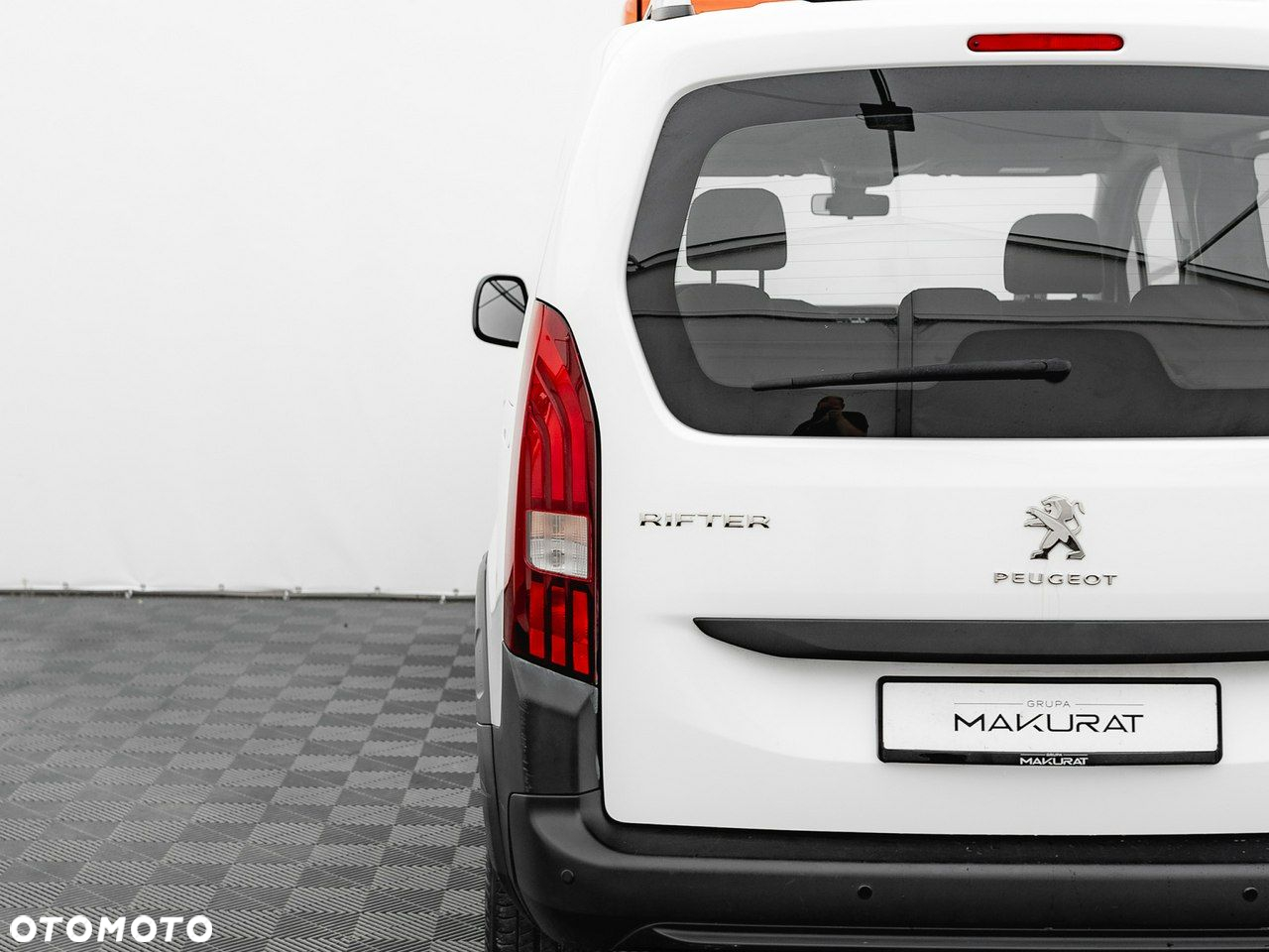 Peugeot Rifter 1.2 PureTech Active S&S - 12