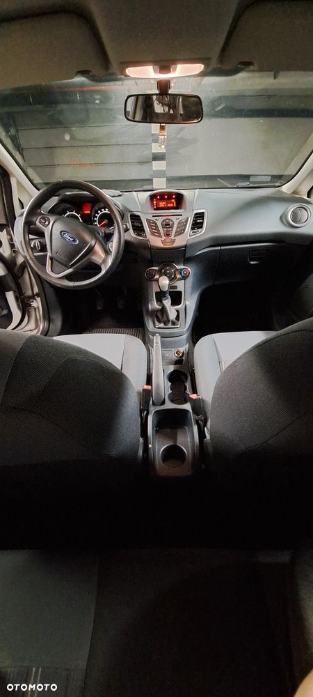 Ford Fiesta 1.25 Trend - 11