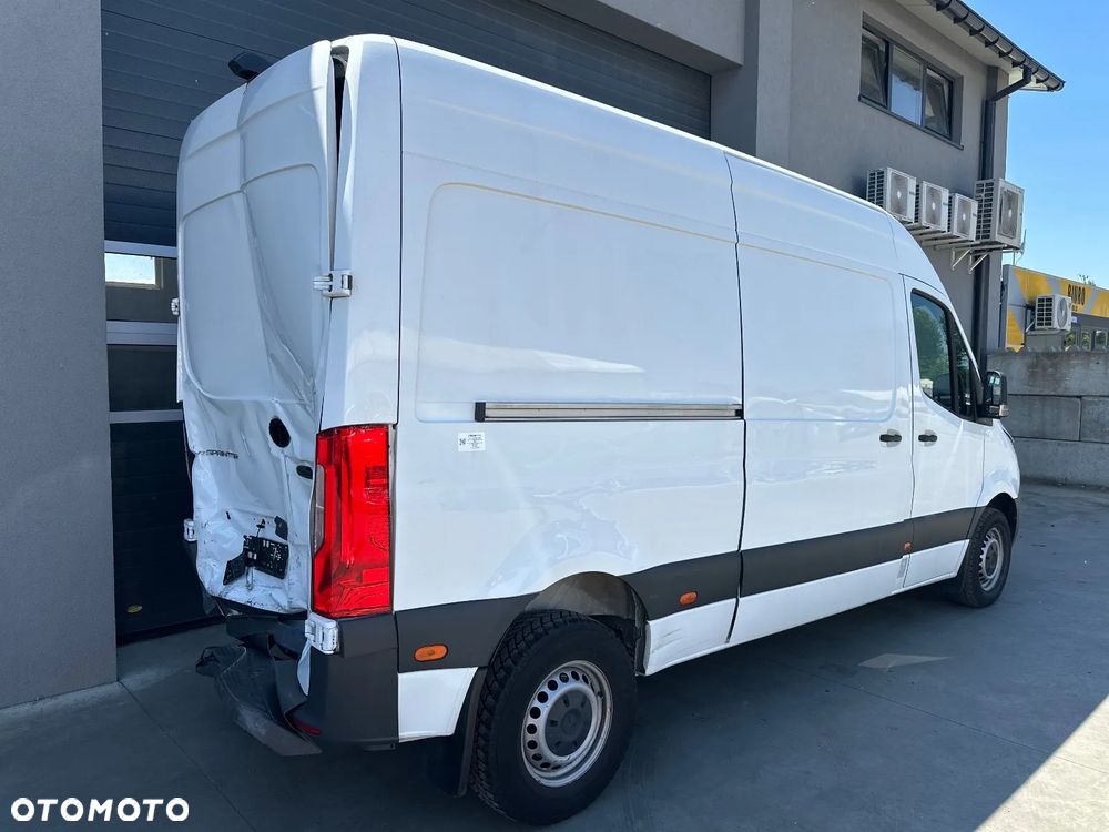 Mercedes-Benz ESPRINTER - 3
