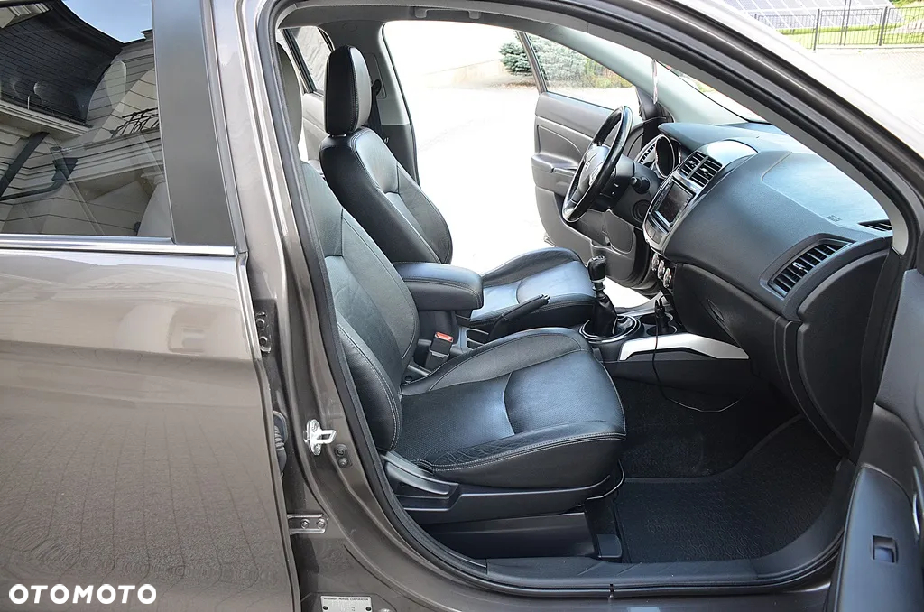 Mitsubishi ASX 1.8 DID Instyle NAVI 4WD AS&G - 10