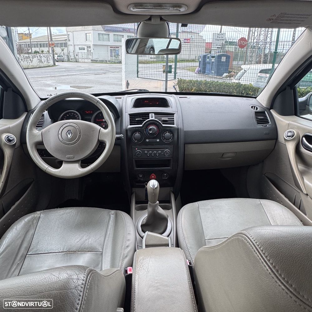 Renault Mégane 1.5 dCi Confort Authentique - 10