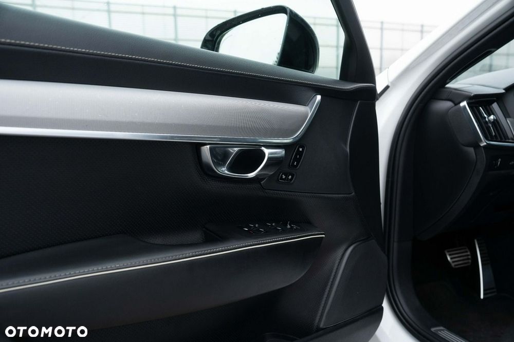 Volvo S90 - 30