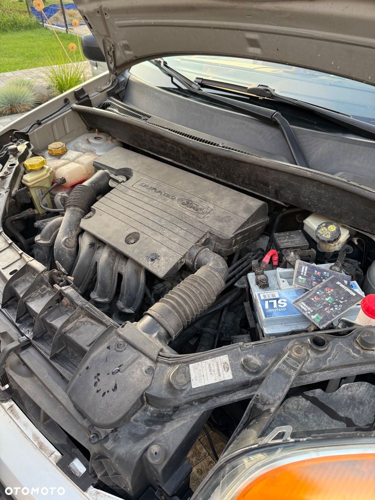 Ford Fusion 1.4 Ambiente - 23