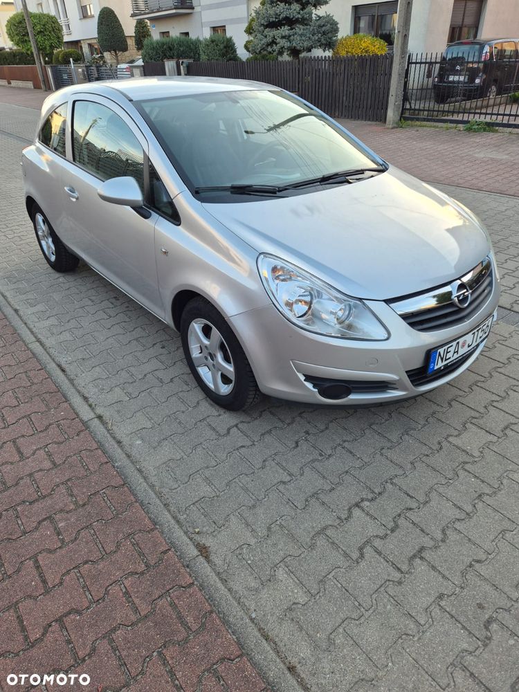 Opel Corsa 1.2 16V Selection 110 Jahre - 2