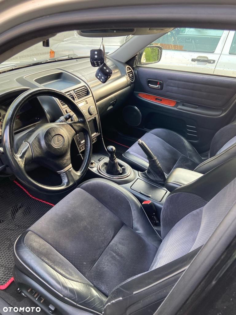 Lexus IS 200 SC Prestige - 15