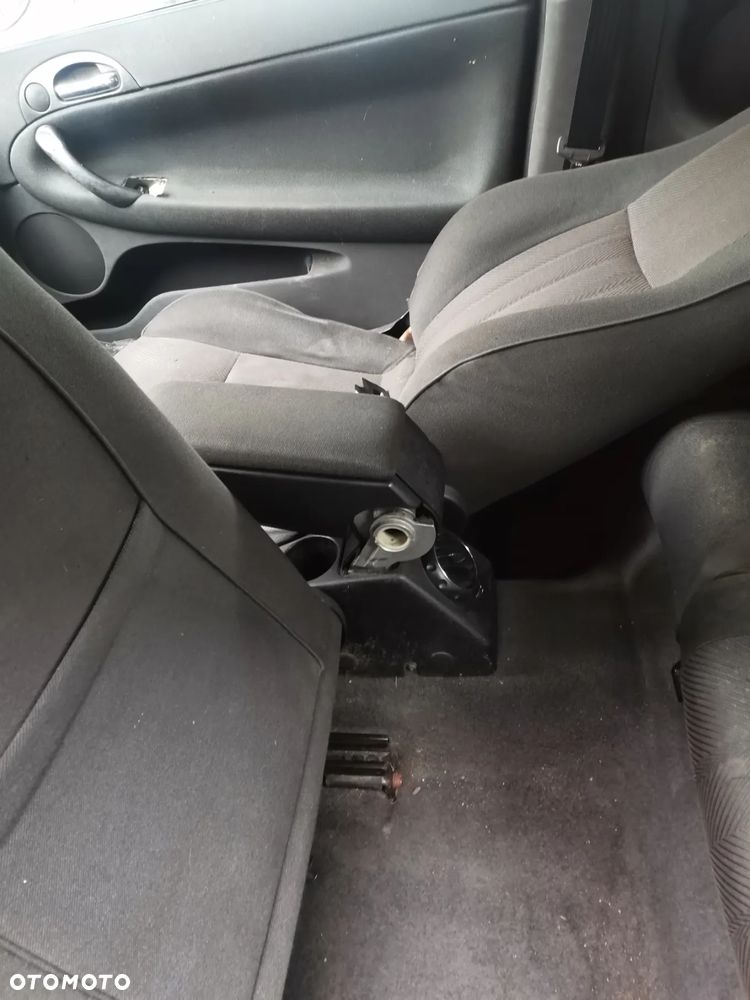 Podlokietnik ALFA 147 - 3