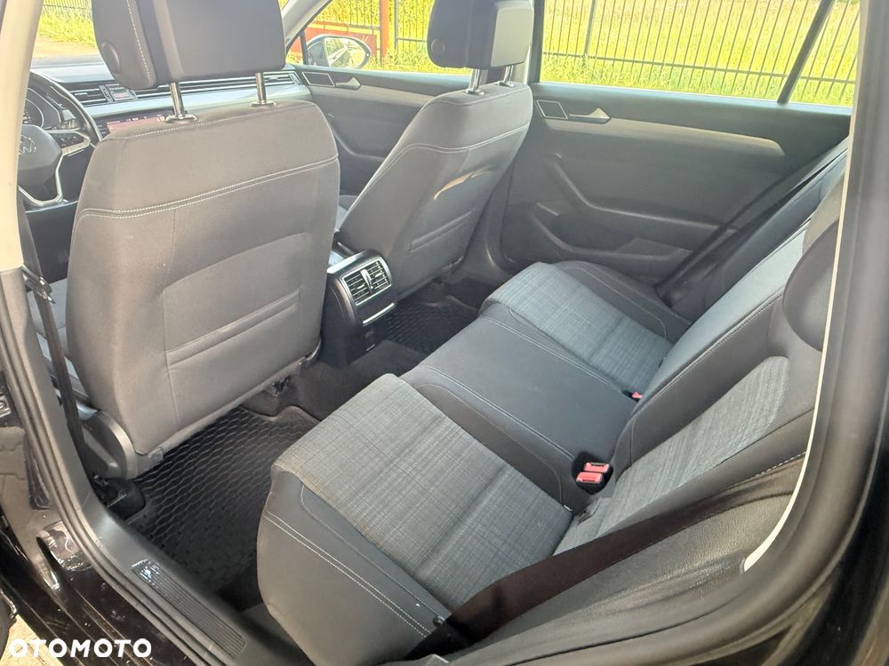 Volkswagen Passat 1.5 TSI EVO Business DSG - 25