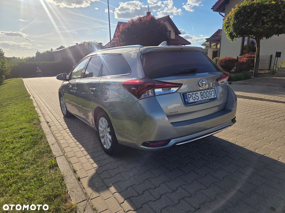 Toyota Auris 1.6 D-4D Dynamic - 5