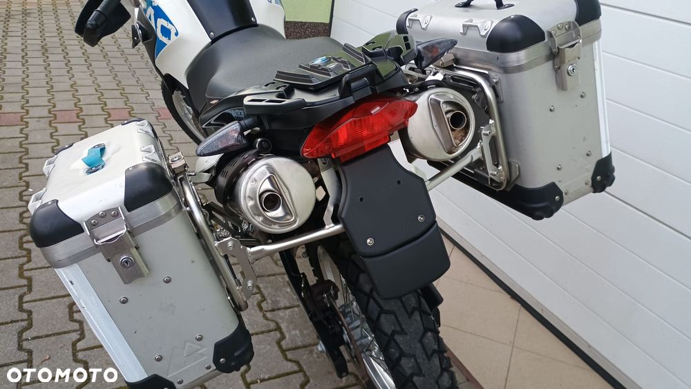 BMW G - 25