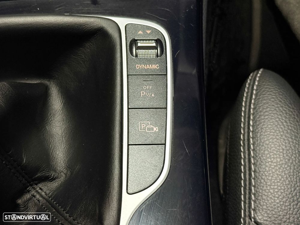 Mercedes-Benz C 180 d Station AMG Line - 29