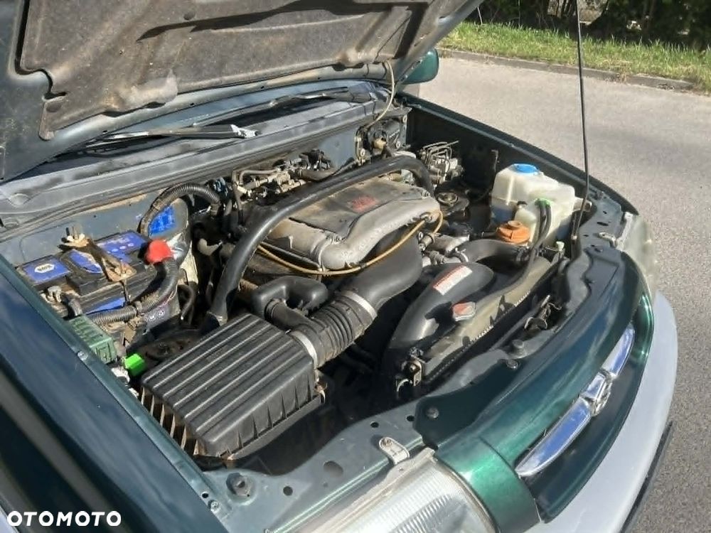 Suzuki Grand Vitara 2.5 V6 - 20