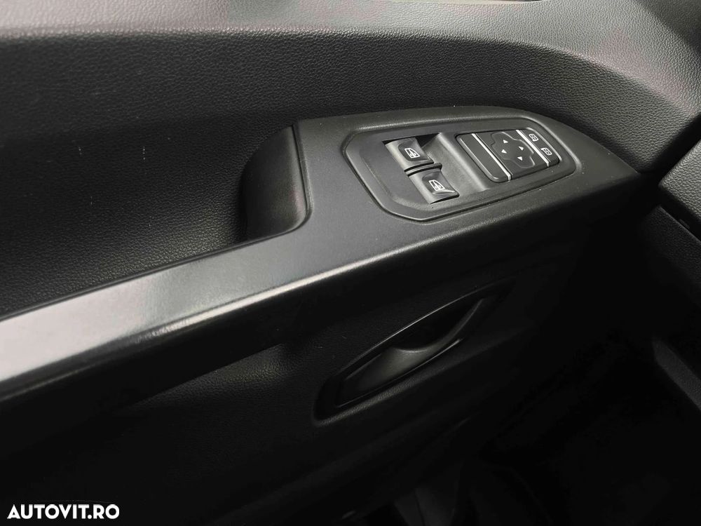 Renault Trafic - 11