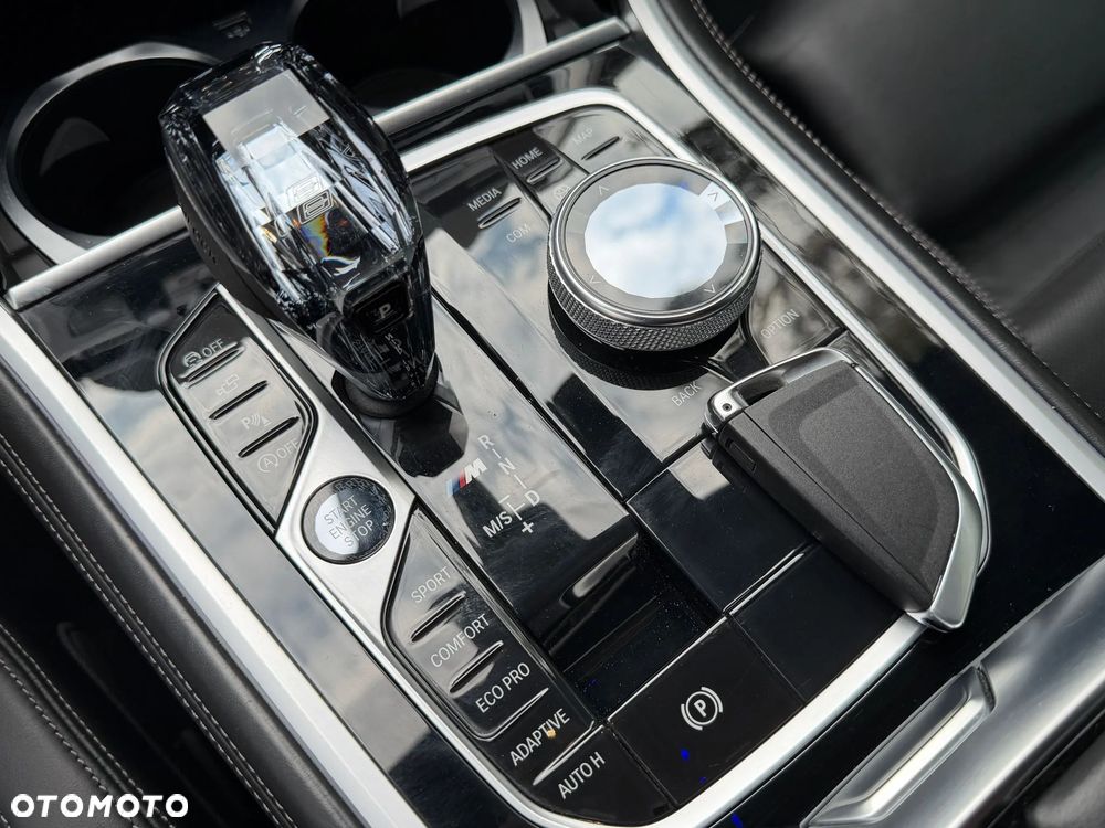 BMW Seria 8 M850i xDrive - 19