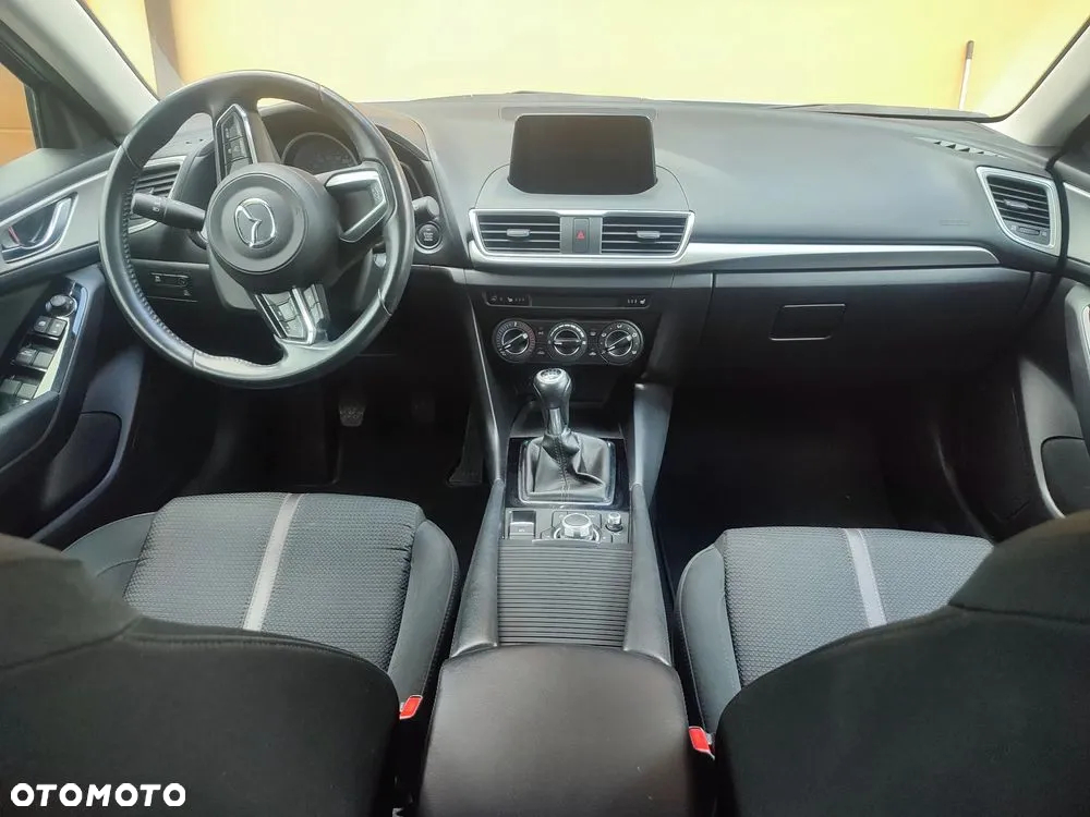 Mazda 3 - 7