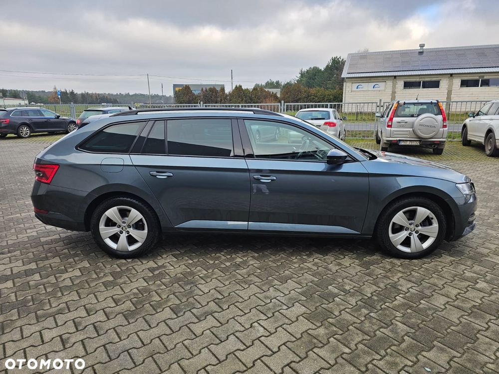Skoda Superb 2.0 TSI Style DSG - 17
