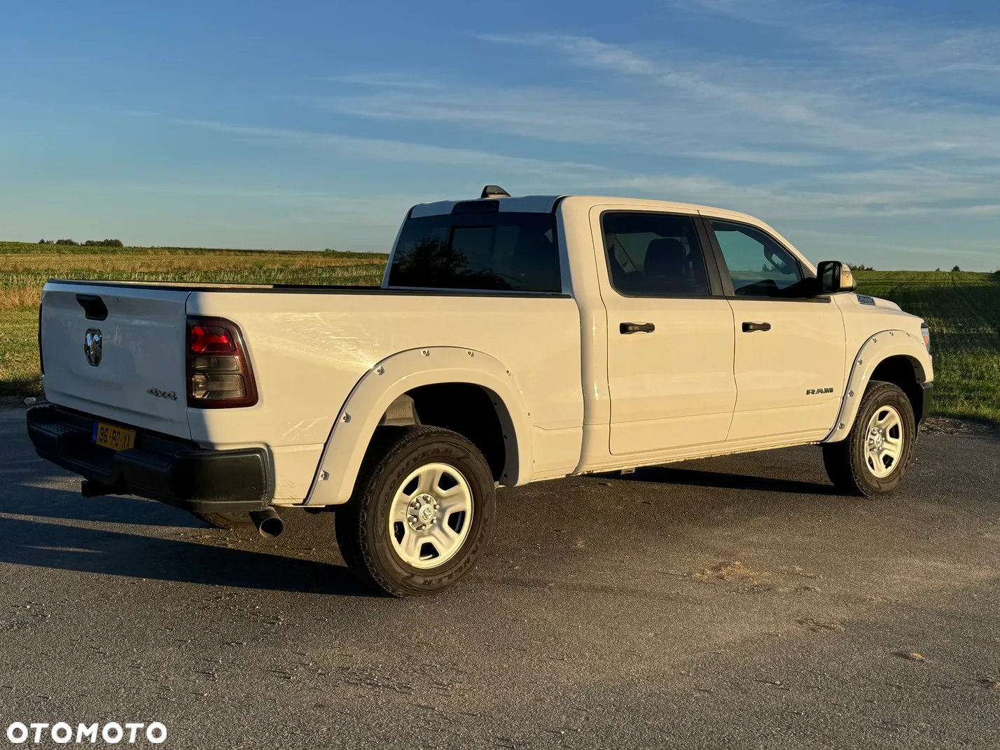 Dodge RAM 1500 5.7 4x4 - 15