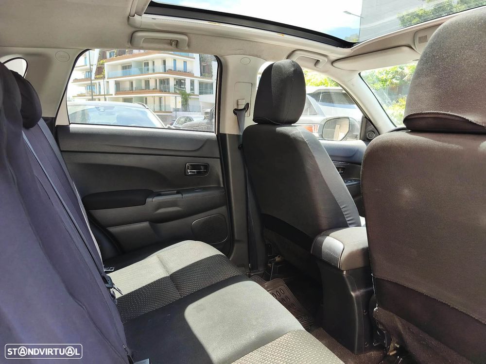 Mitsubishi ASX 1.8 DI-D Instyle - 14