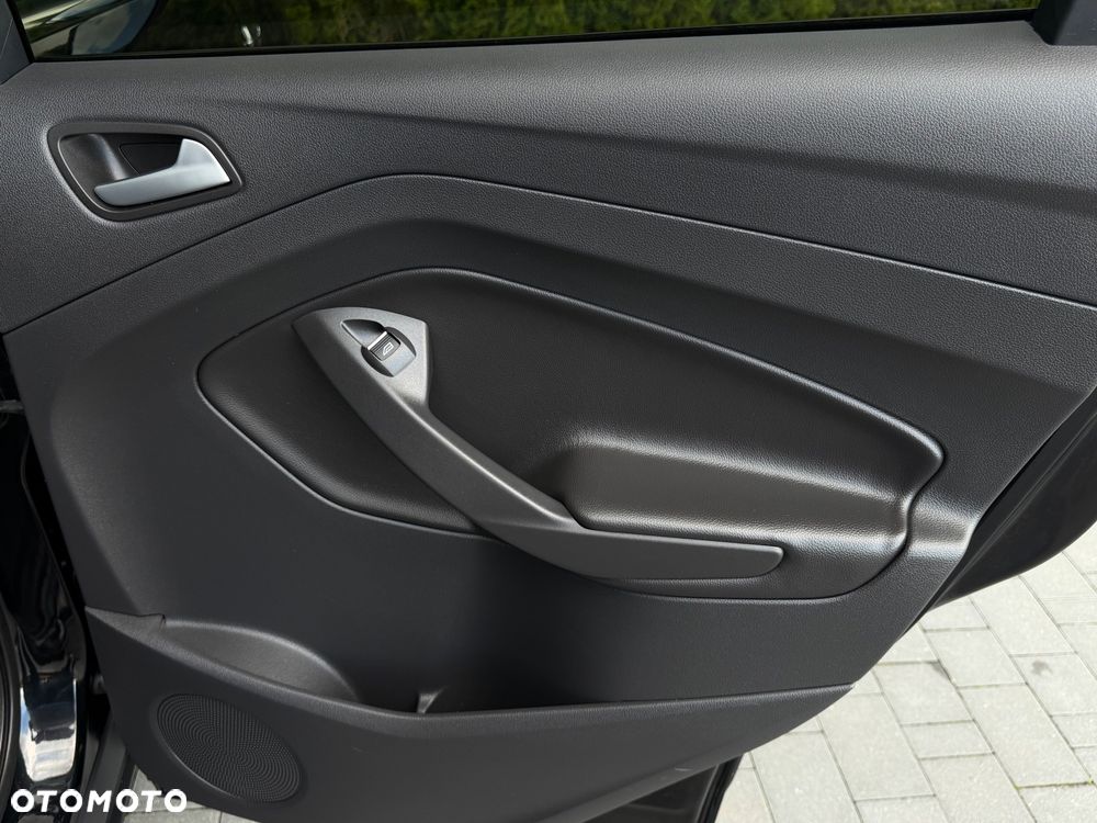 Ford Kuga 2.0 TDCi 4WD Titanium Plus - 32