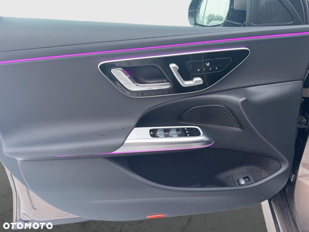 Mercedes-Benz Klasa E - 16