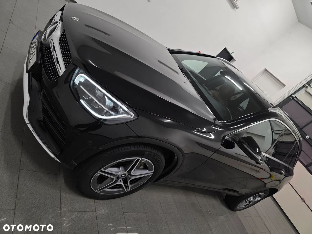 Mercedes-Benz GLC 300 de 4Matic 9G-TRONIC AMG Line Plus - 4