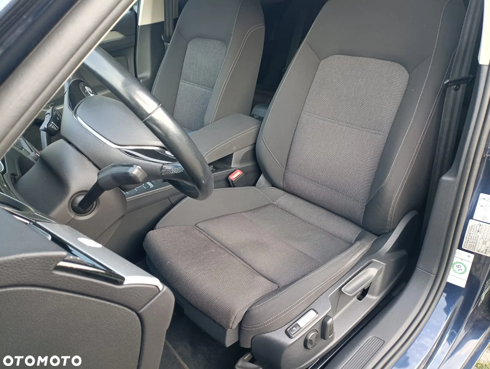 Volkswagen Passat 2.0 TDI BMT Comfortline - 17