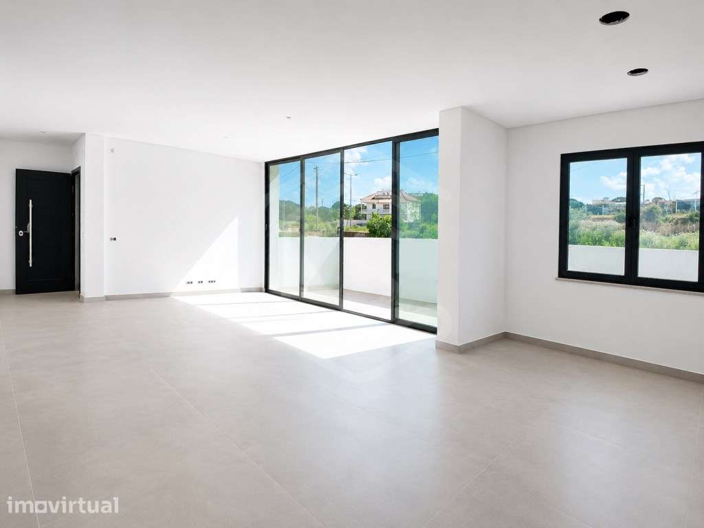 Moradia Contemporânea entre a Fonte Santa e o Mar, Quarteira, Algarve - Grande imagem: 5/17