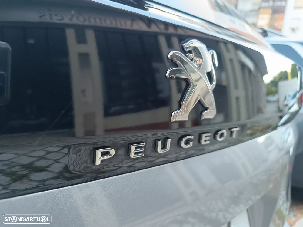 Peugeot 3008 PureTech 130 Stop & Start GPF EAT8 Active - 8