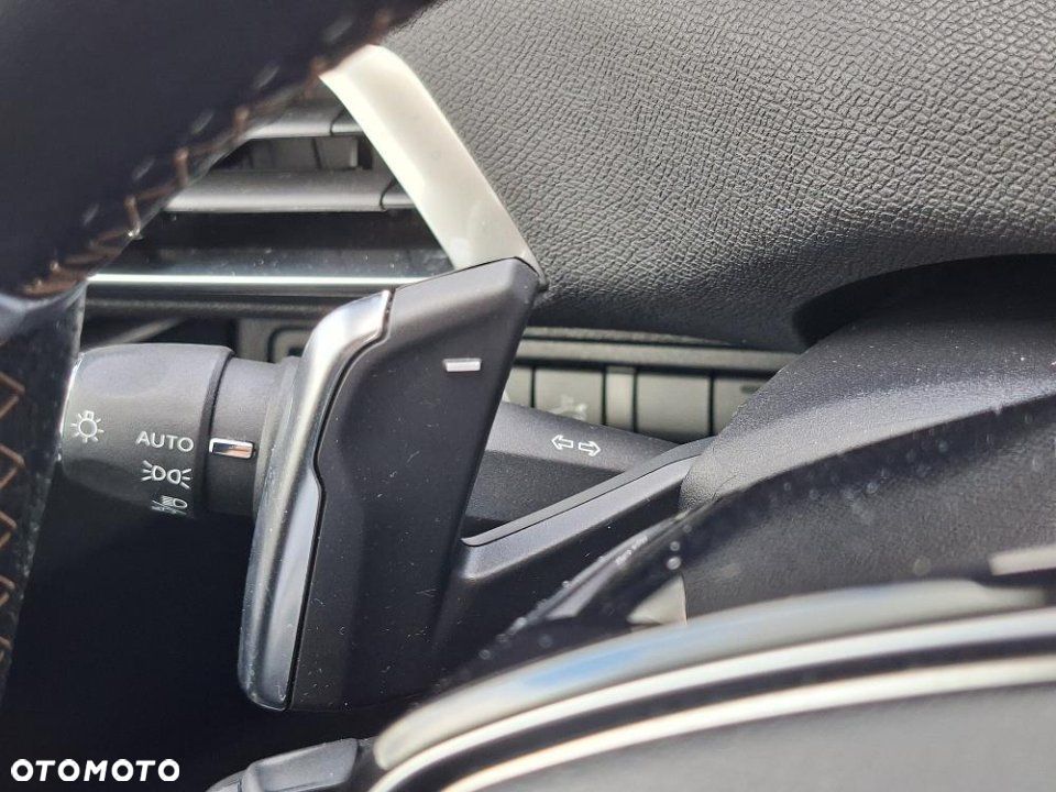 Peugeot 5008 - 24