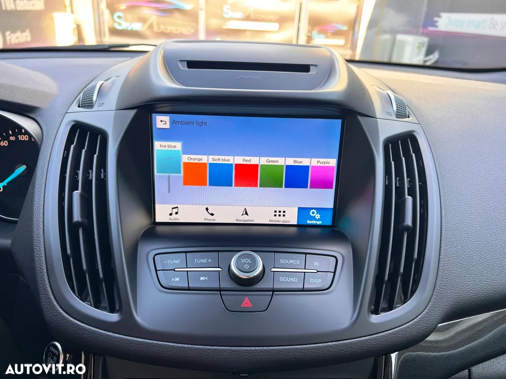 Ford Kuga 2.0 TDCi 4WD Powershift Titanium - 38