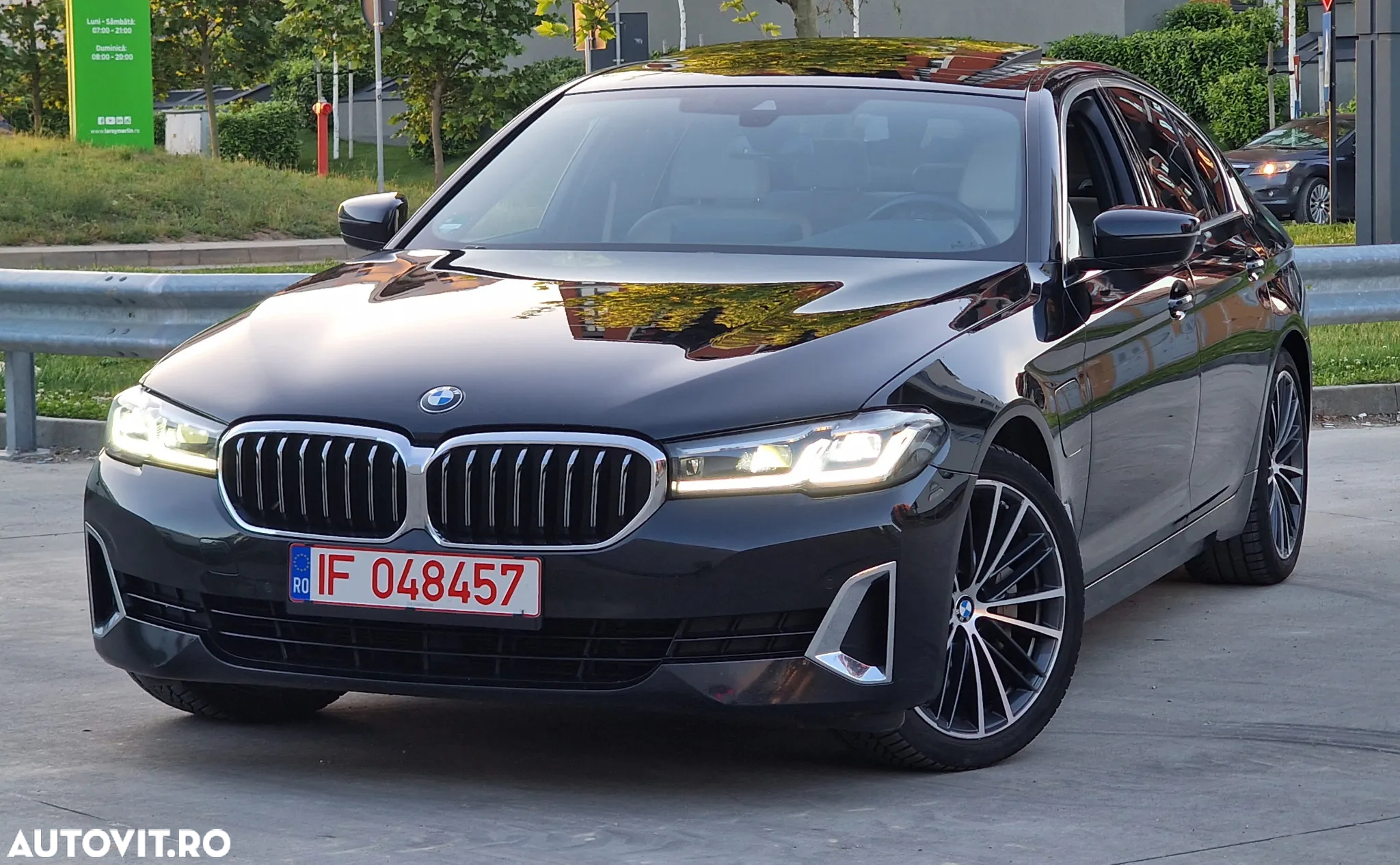 BMW Seria 5 530e Aut. Luxury Line - 15