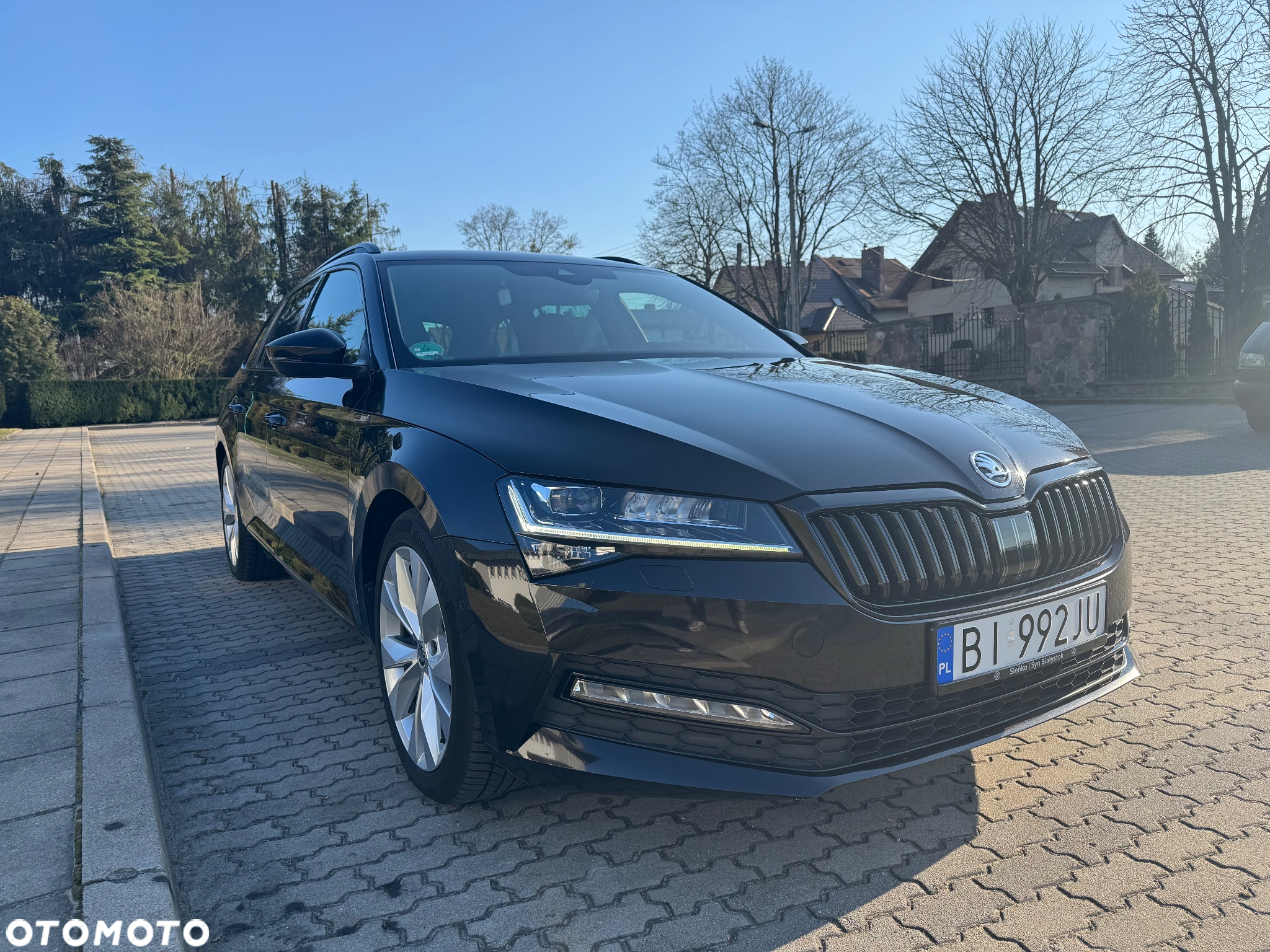 Skoda Superb 2.0 TDI SCR 4x4 Sportline DSG - 2
